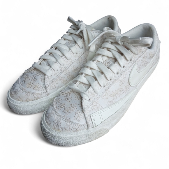 Nike Shoes - Niker Blazer Low Women's Size 8 White Floral Sneakers